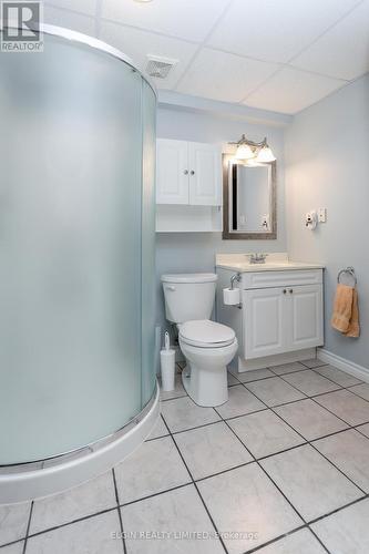 22 Cook Crescent, St. Thomas, ON - Indoor Photo Showing Bathroom