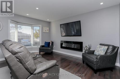 22 Cook Crescent, St. Thomas, ON - Indoor Photo Showing Living Room With Fireplace