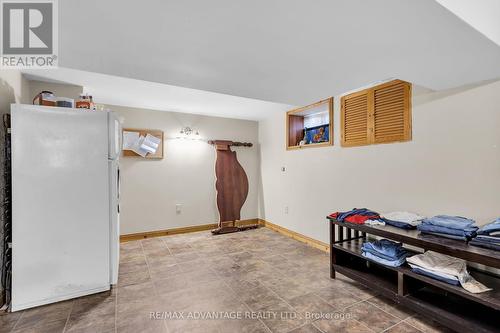 1824 Avalon Street, London, ON - Indoor Photo Showing Other Room