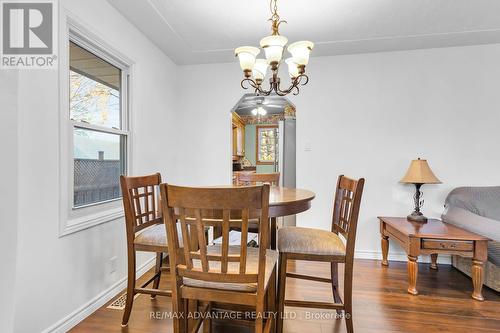 1824 Avalon Street, London, ON - Indoor Photo Showing Dining Room