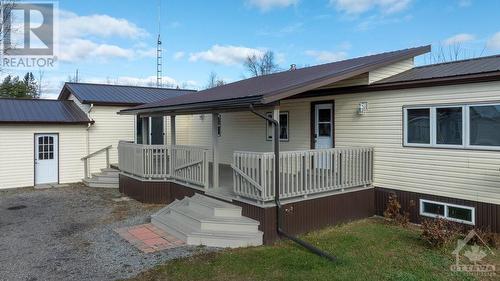 6705 Chris Tierney Private, Ottawa, ON - Outdoor With Deck Patio Veranda With Exterior