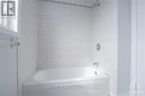 1340 Aurele Street, Ottawa, ON - Indoor Photo Showing Bathroom