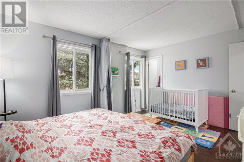 1434 Caravel Crescent, Ottawa, ON - Indoor Photo Showing Bedroom