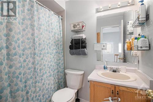 1434 Caravel Crescent, Ottawa, ON - Indoor Photo Showing Bathroom