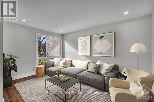 162 Woodfield Drive, Ottawa, ON - Indoor Photo Showing Living Room