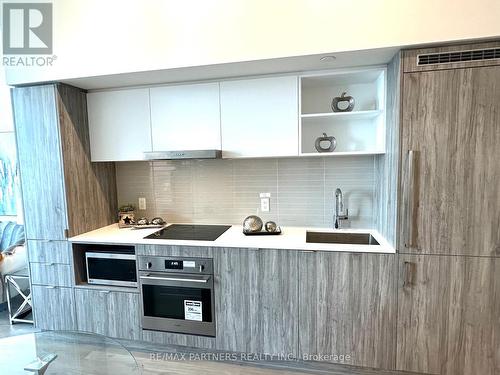 1209 - 138 Downes Street, Toronto, ON - Indoor Photo Showing Kitchen