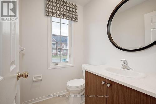 136 Ness Drive, Richmond Hill, ON - Indoor Photo Showing Bathroom