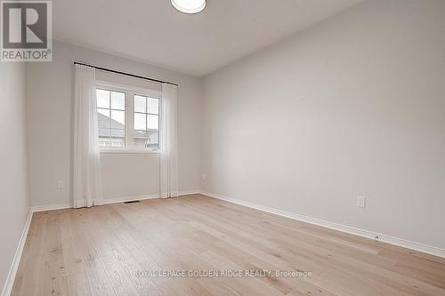 136 Ness Drive, Richmond Hill, ON - Indoor Photo Showing Other Room