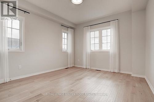 136 Ness Drive, Richmond Hill, ON - Indoor Photo Showing Other Room