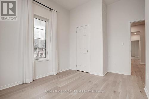 136 Ness Drive, Richmond Hill, ON - Indoor Photo Showing Other Room