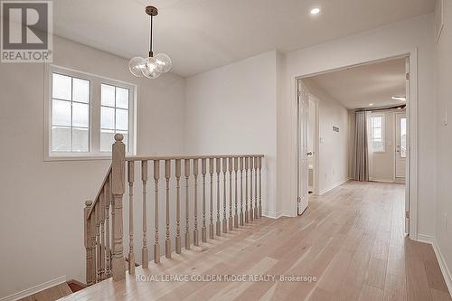 136 Ness Drive, Richmond Hill, ON - Indoor Photo Showing Other Room