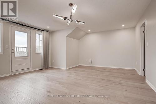 136 Ness Drive, Richmond Hill, ON - Indoor Photo Showing Other Room