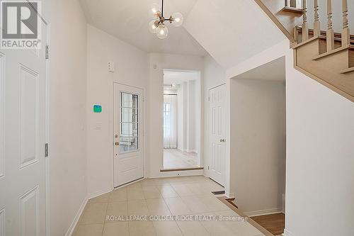 136 Ness Drive, Richmond Hill, ON - Indoor Photo Showing Other Room