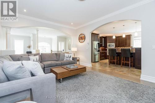 2 Reillys Run, Springwater, ON - Indoor Photo Showing Living Room