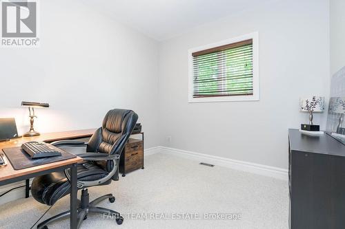 2 Reillys Run, Springwater, ON - Indoor Photo Showing Office