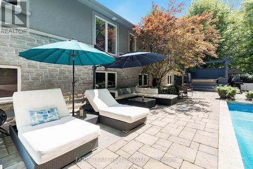 2 Reillys Run, Springwater, ON - Outdoor With In Ground Pool With Exterior