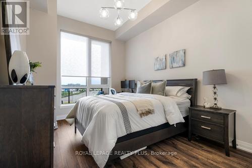 514 - 150 Oak Park Boulevard, Oakville, ON - Indoor Photo Showing Bedroom