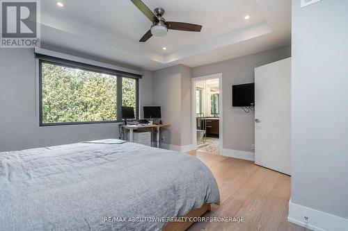 561 Rebecca Street, Oakville, ON - Indoor Photo Showing Bedroom