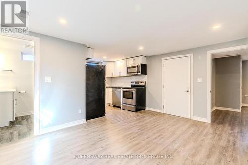 Lower - 12 Argyle Drive, Guelph, ON - Indoor Photo Showing Kitchen