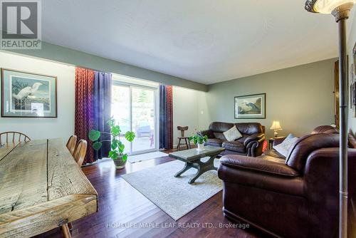 14 Webb Street E, East Luther Grand Valley, ON - Indoor Photo Showing Living Room