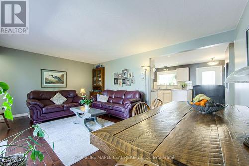 14 Webb Street E, East Luther Grand Valley, ON - Indoor Photo Showing Living Room