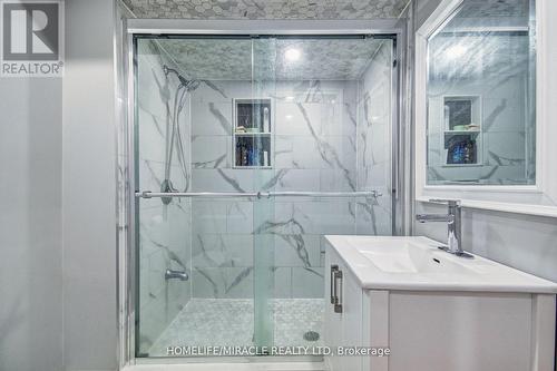 140 Morra Avenue, Caledon, ON - Indoor Photo Showing Bathroom