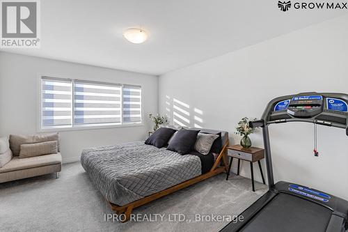 112 Freedom Crescent, Hamilton, ON - Indoor Photo Showing Bedroom