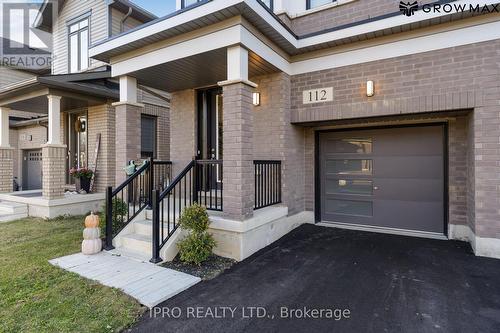 112 Freedom Crescent, Hamilton, ON - Outdoor