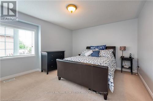 2391 Curtis Road, Burlington, ON - Indoor Photo Showing Bedroom