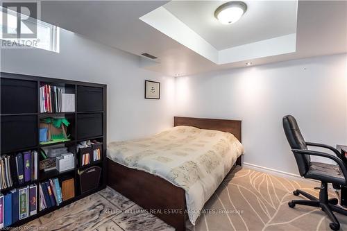 2391 Curtis Road, Burlington, ON - Indoor Photo Showing Bedroom