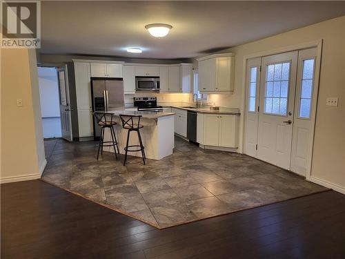 52 Westview Crescent, Greater Sudbury, ON - Indoor Photo Showing Kitchen