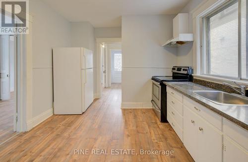 Main - 118 Weber Street E, Kitchener, ON - Indoor Photo Showing Kitchen