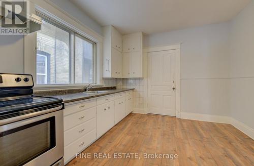 Main - 118 Weber Street E, Kitchener, ON - Indoor Photo Showing Kitchen