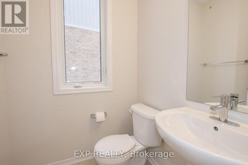 8005 Odell Crescent, Niagara Falls, ON - Indoor Photo Showing Bathroom