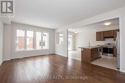 8005 Odell Crescent, Niagara Falls, ON - Indoor Photo Showing Kitchen