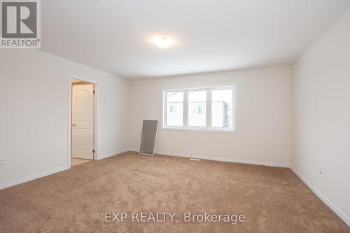 8005 Odell Crescent, Niagara Falls, ON - Indoor Photo Showing Other Room