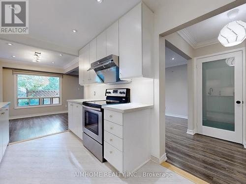 11 - 85 Baif Boulevard, Richmond Hill, ON - Indoor Photo Showing Kitchen