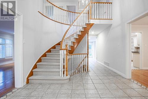 398 Barclay Crescent, Oakville, ON - Indoor Photo Showing Other Room