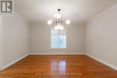 398 Barclay Crescent, Oakville, ON - Indoor Photo Showing Other Room