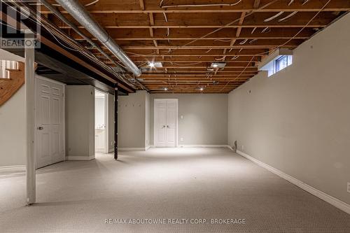 398 Barclay Crescent, Oakville, ON - Indoor Photo Showing Basement