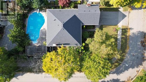 398 Barclay Crescent, Oakville, ON - Outdoor With In Ground Pool With View