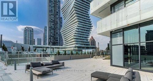 308 - 3883 Quartz Road, Mississauga, ON - Outdoor