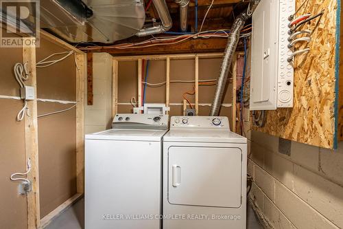 85 Walter Avenue N, Hamilton, ON - Indoor Photo Showing Laundry Room