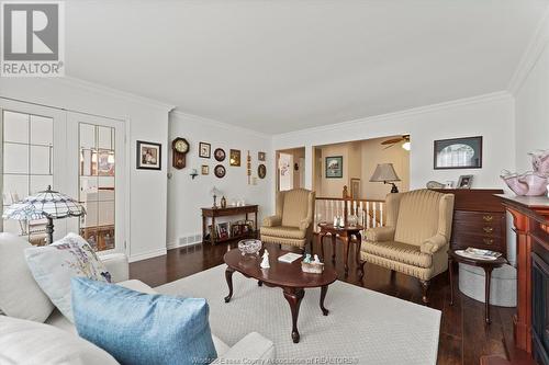 467 Richmond Street, Amherstburg, ON - Indoor Photo Showing Living Room