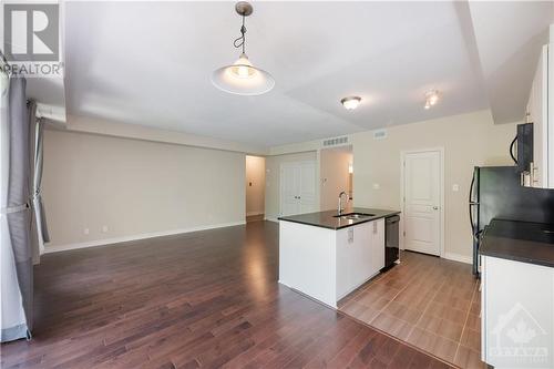 1032 Beryl Private Unit#E, Ottawa, ON - Indoor Photo Showing Kitchen