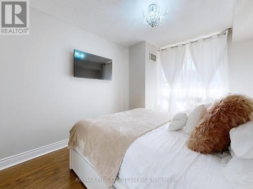 224 - 80 Harrison Garden Boulevard, Toronto, ON - Indoor Photo Showing Bedroom