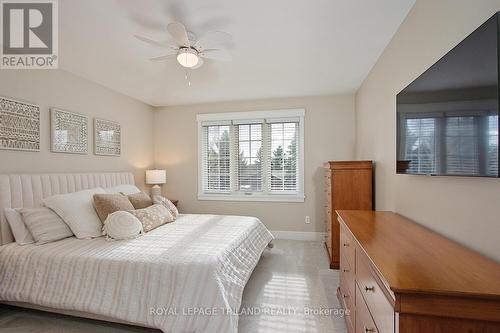 86 Mill Street, Middlesex Centre (Ilderton), ON - Indoor Photo Showing Bedroom