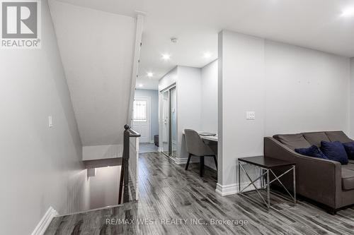 18 - 6157 Kingston Road, Toronto, ON - Indoor