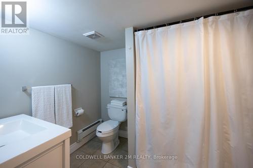 1677 Central Street, Pickering, ON - Indoor Photo Showing Bathroom