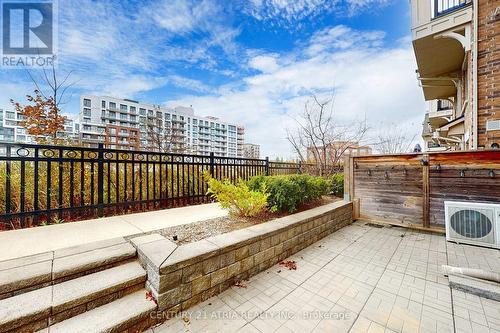 63 - 2441 Greenwich Drive, Oakville, ON - Outdoor